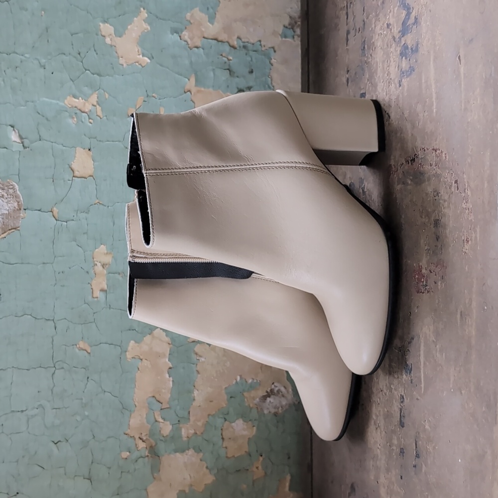 Rizzoli cream leather heeled boots